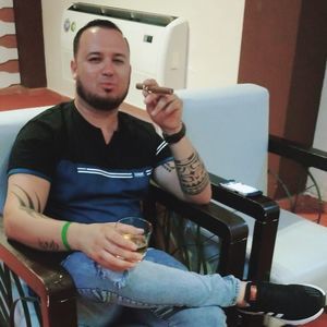 Meet your Posher, Ramon